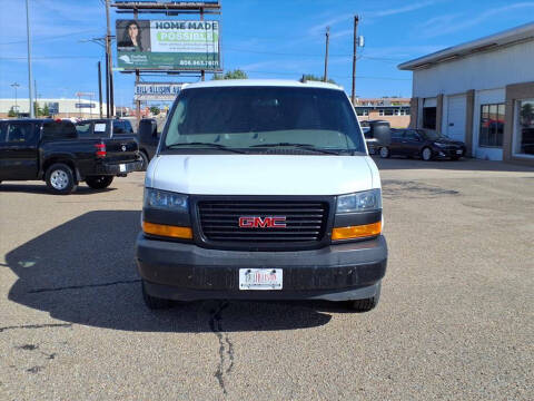 2023 GMC Savana 2500
