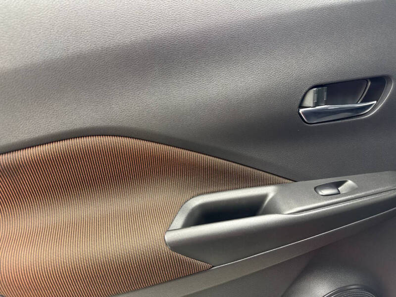 2018 Nissan Kicks SR