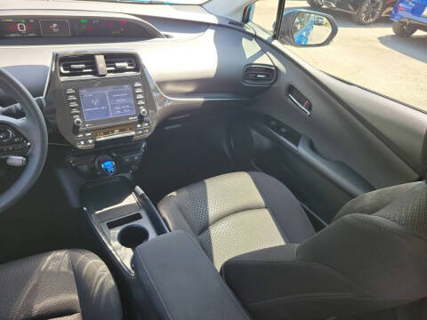 2022 Toyota Prius LE