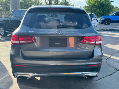 2017 Mercedes-Benz GLC GLC 300