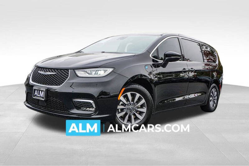 2024 Chrysler Pacifica Plug-In Hybrid Select