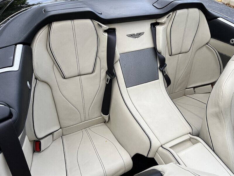 2014 Aston Martin DB9 21