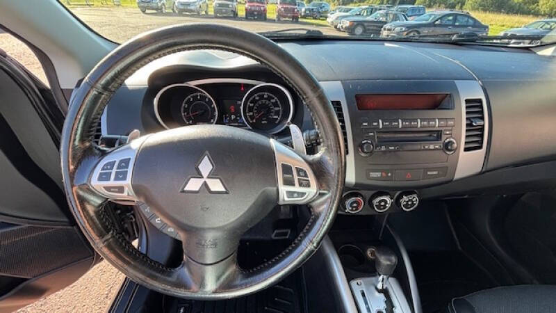 2011 Mitsubishi Outlander SE