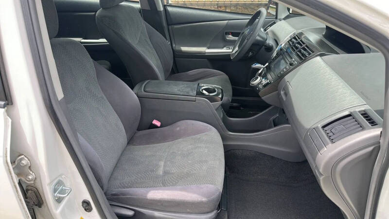 2012 Toyota Prius v