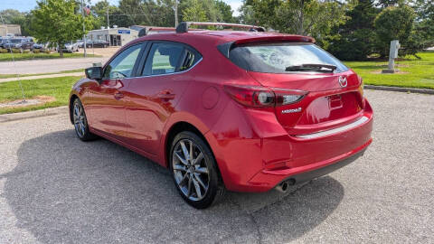 2018 Mazda MAZDA3 Touring