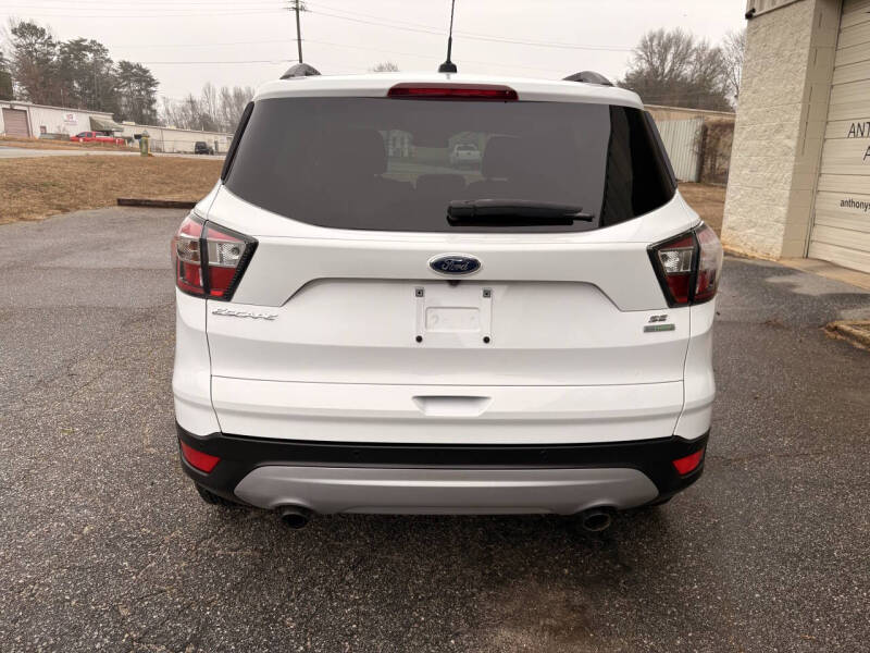 2017 Ford Escape SE