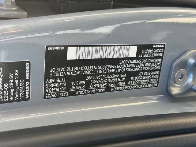 2025 Volvo EX30 Twin Ultra