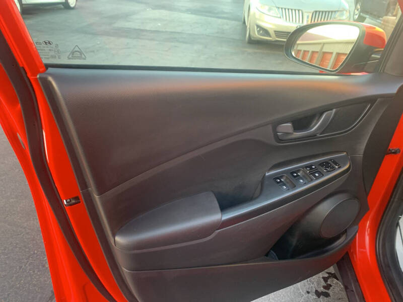 2020 Hyundai Kona SEL