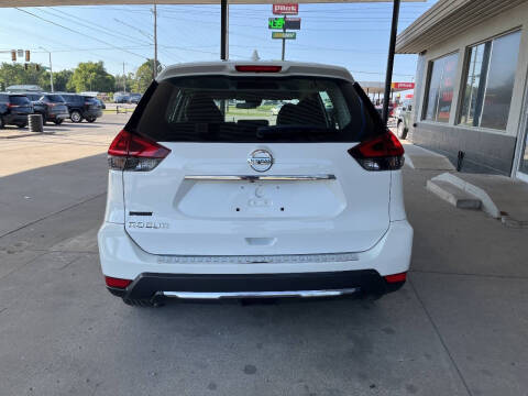 2020 Nissan Rogue S