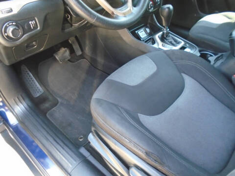 2015 Jeep Cherokee Sport