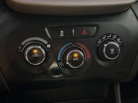 2017 Jeep Cherokee Sport