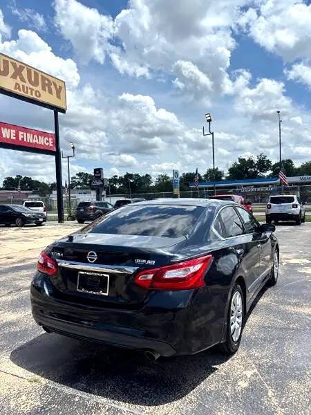 2016 Nissan Altima 2.5 SR