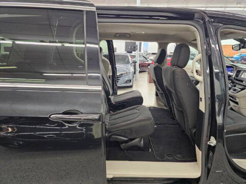 2017 Chrysler Pacifica Touring