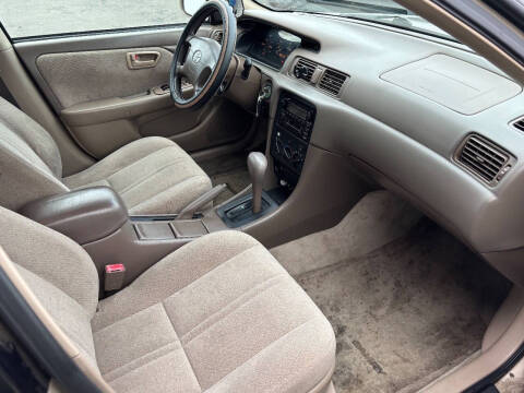2001 Toyota Camry LE
