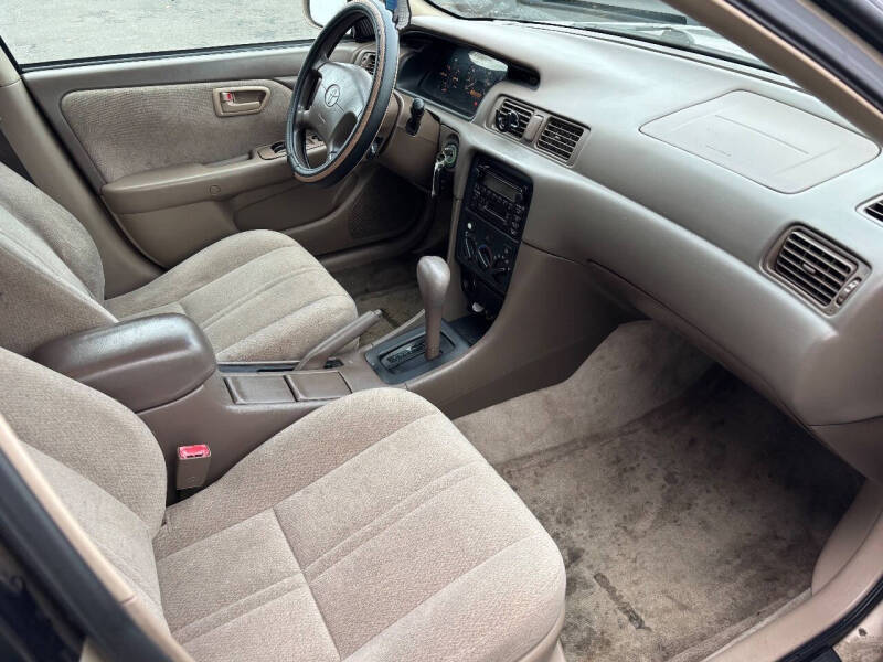 2001 Toyota Camry LE