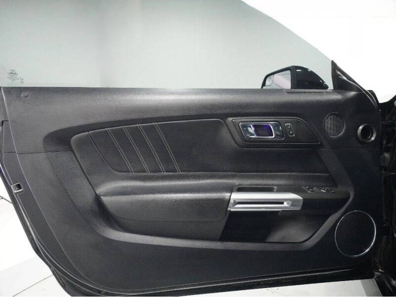 2017 Ford Mustang EcoBoost Premium