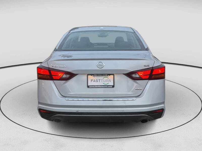 2021 Nissan Altima 2.5 SR