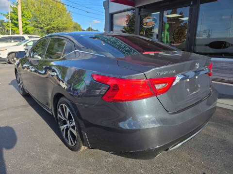 2017 Nissan Maxima