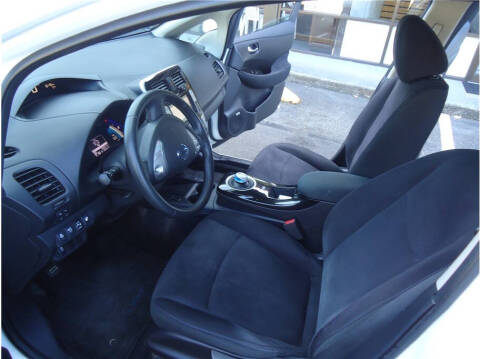 2016 Nissan LEAF