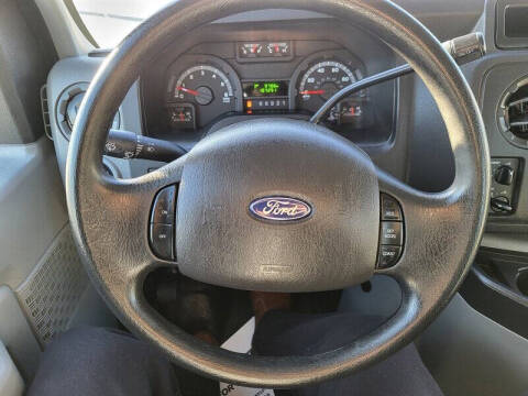 2011 Ford E-Series E-350 SD XL