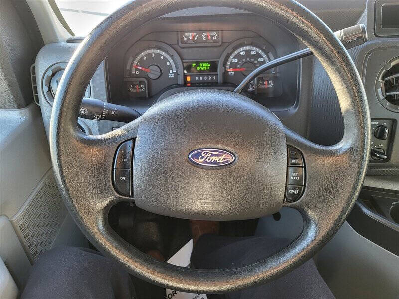 2011 Ford E-Series E-350 SD XL