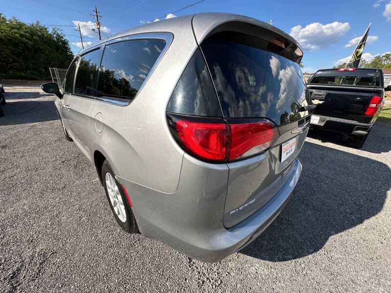 2017 Chrysler Pacifica LX
