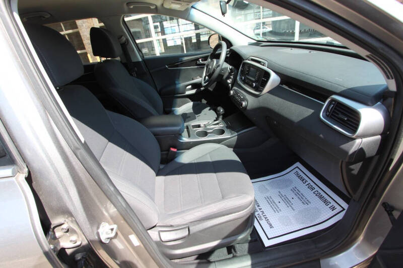 2017 Kia Sorento LX