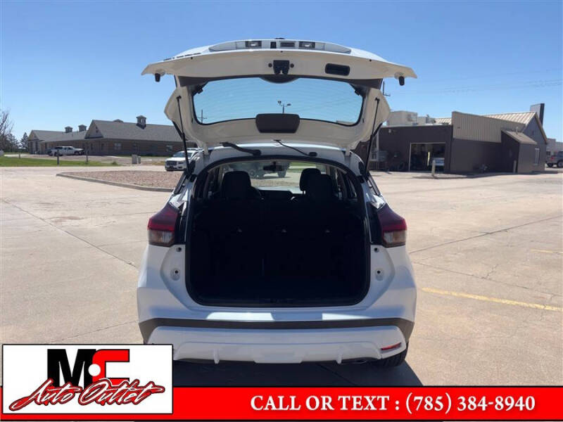 2024 Nissan Kicks S
