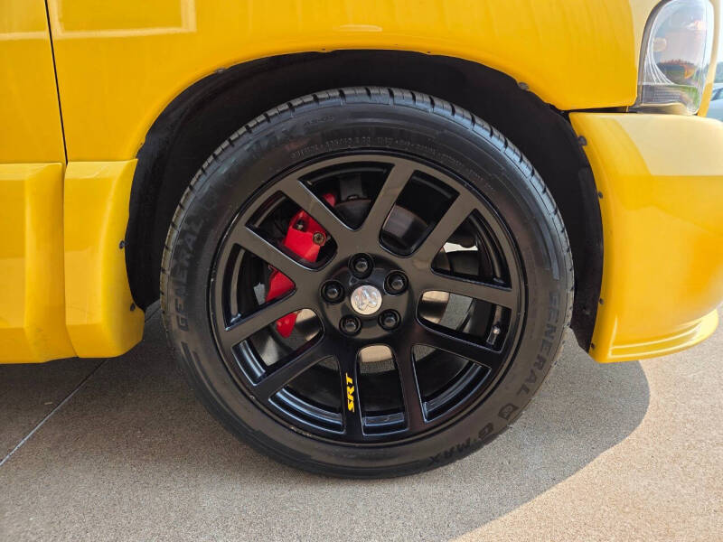 2005 Dodge Ram 1500 SRT-10