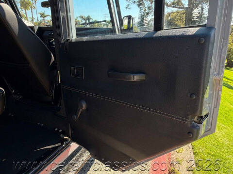 1990 Land Rover Defender 110