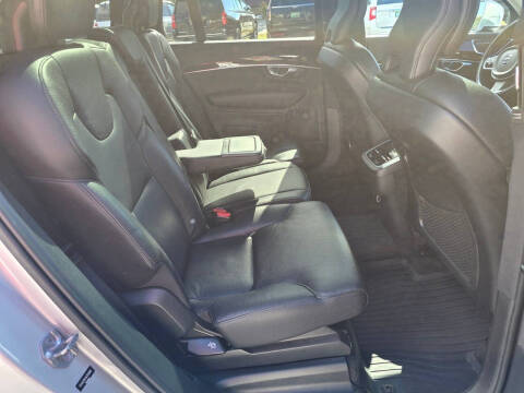 2019 Volvo XC90 T6 Momentum