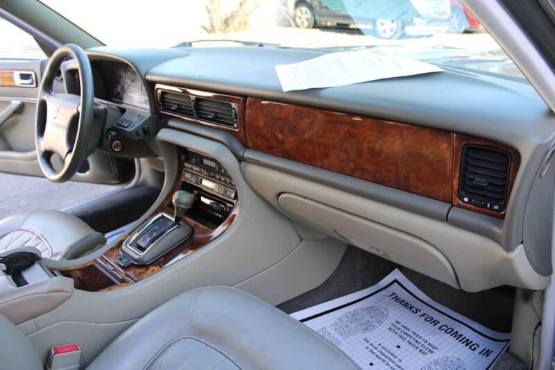 1996 Jaguar XJ-Series XJ6