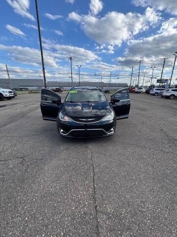2018 Chrysler Pacifica Touring L Plus