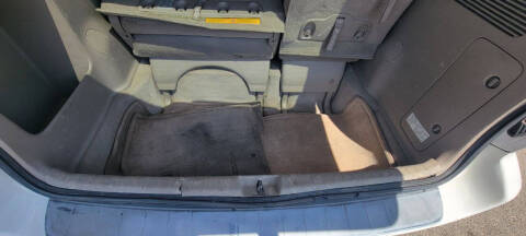 2004 Toyota Sienna LE 8 Passenger