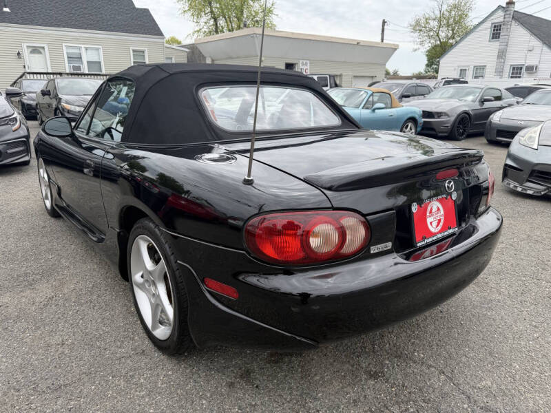 2003 Mazda MX-5 Miata LS