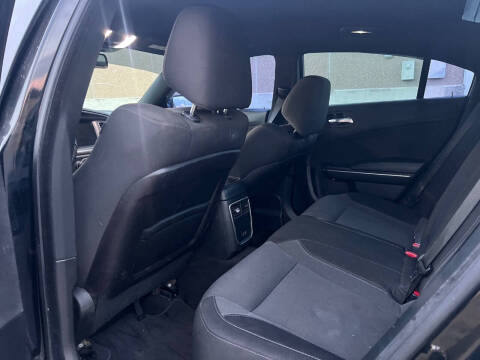 2016 Dodge Charger SXT