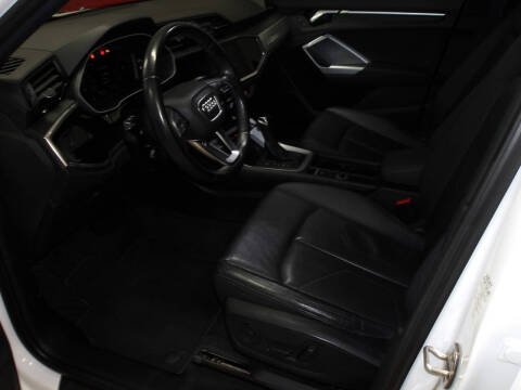 2019 Audi Q3 quattro Premium 45 TFSI