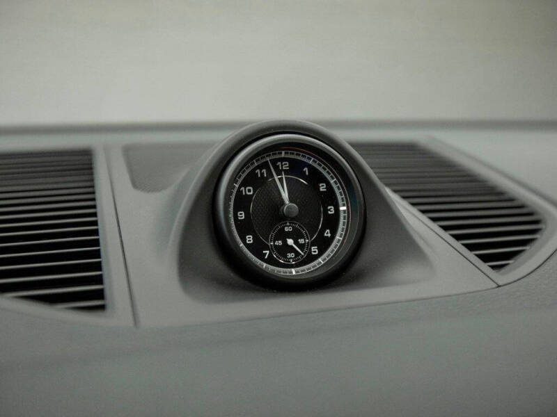 2024 Porsche Macan S