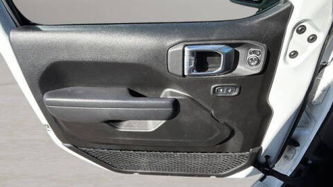 2025 Jeep Gladiator NightHawk