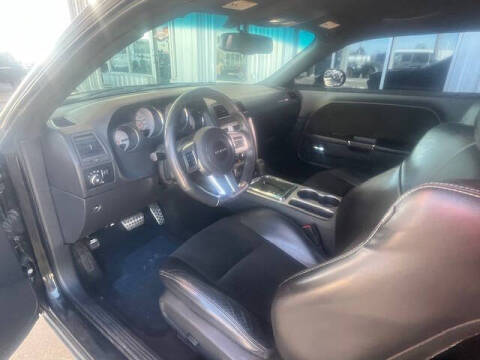 2014 Dodge Challenger SRT8