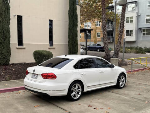 2015 Volkswagen Passat 1.8T SE