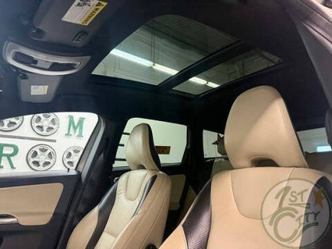 2013 Volvo XC60 T6 R-Design Platinum