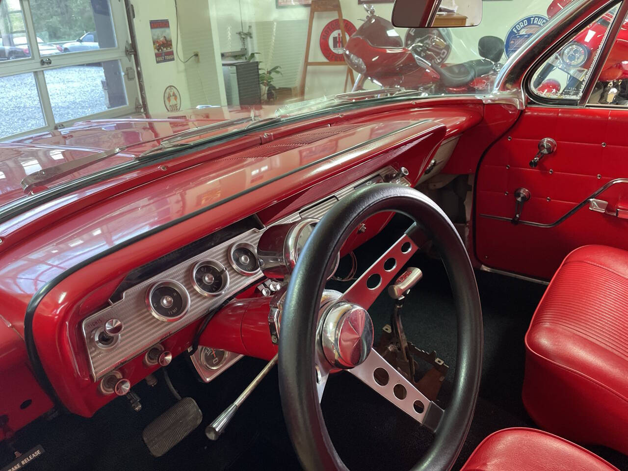 1962 Chevrolet Impala 23