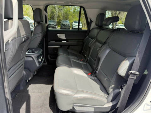 2025 Ford Expedition Active