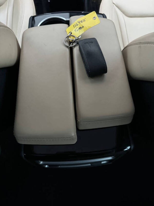 2015 Tesla Model S 85D