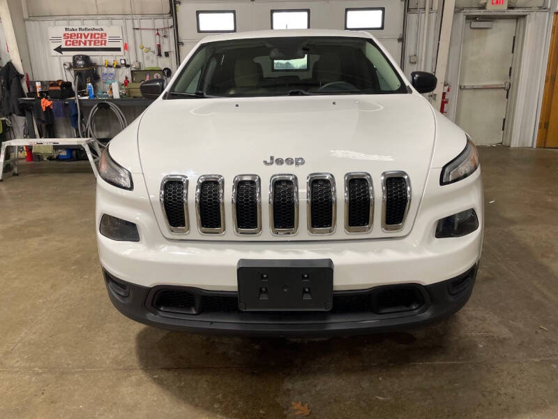 2017 Jeep Cherokee Sport