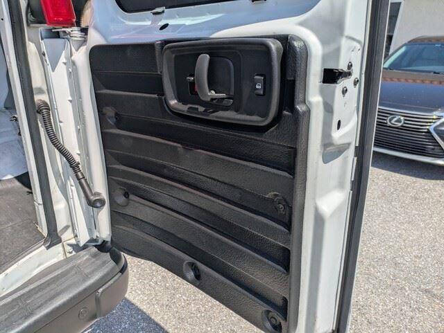 2021 Chevrolet Express 2500