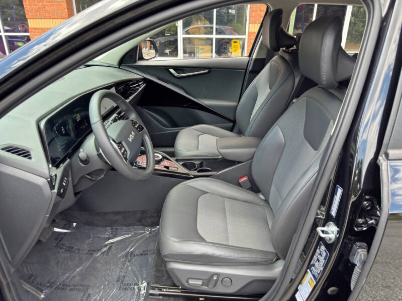 2025 Kia Niro Plug-In Hybrid EX