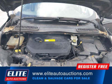2016 Ford Escape SE