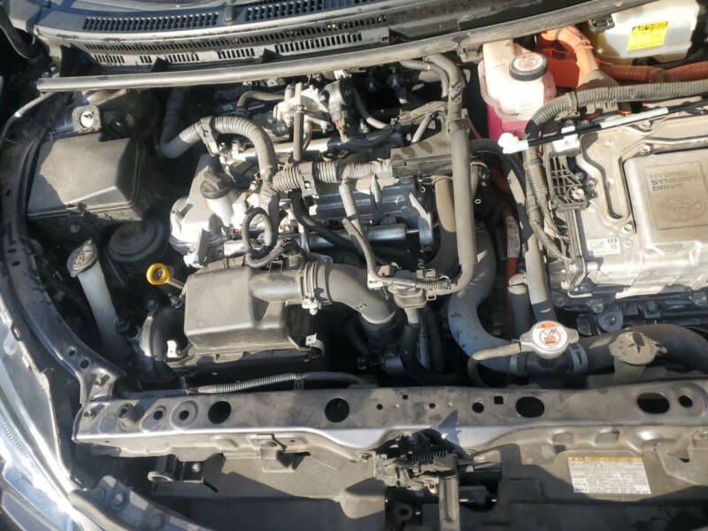 2017 Toyota Prius c Three